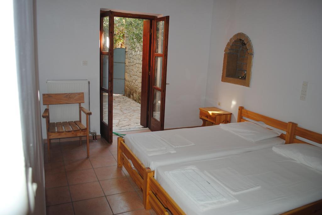 Armonia Villa Stoúpa Rum bild